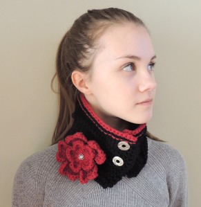 Floral Heart Collar Scarf